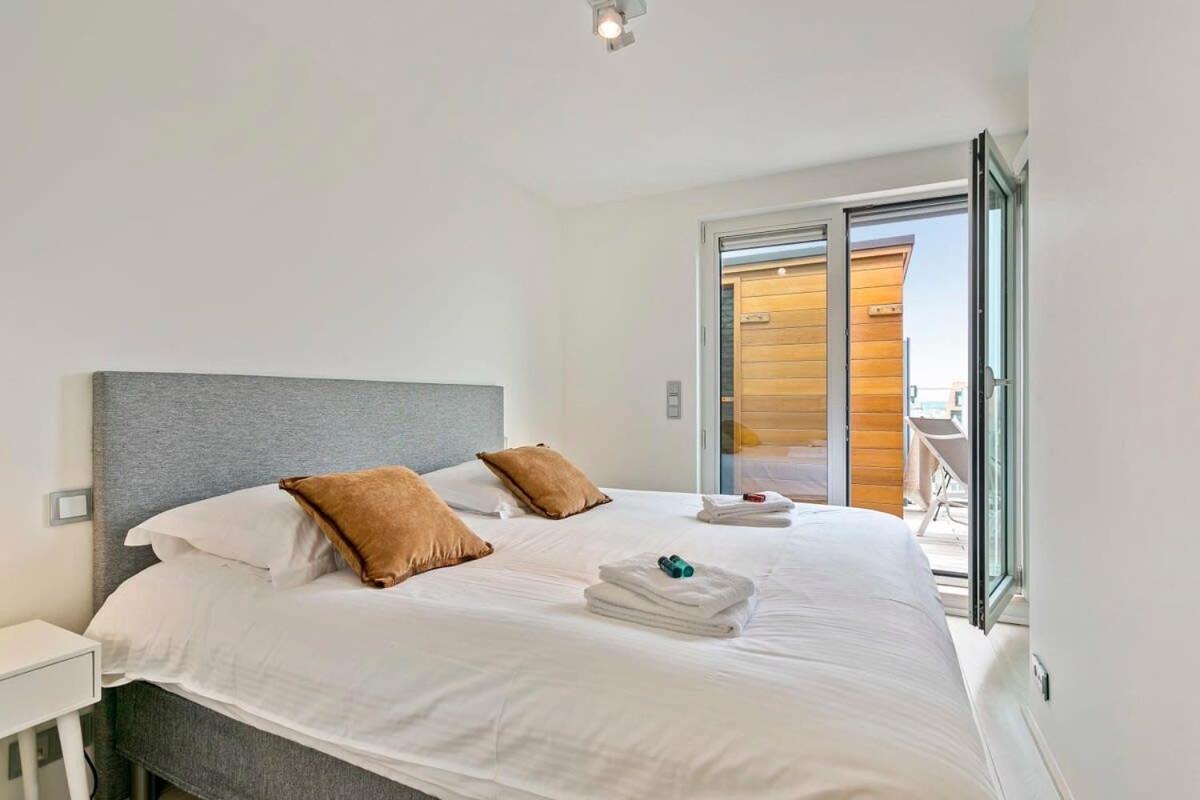 Апартаменты Modern Penthouse With Stunning Sea-View, Sauna And 2 Large Terraces! Кнокке-Хейст Экстерьер фото
